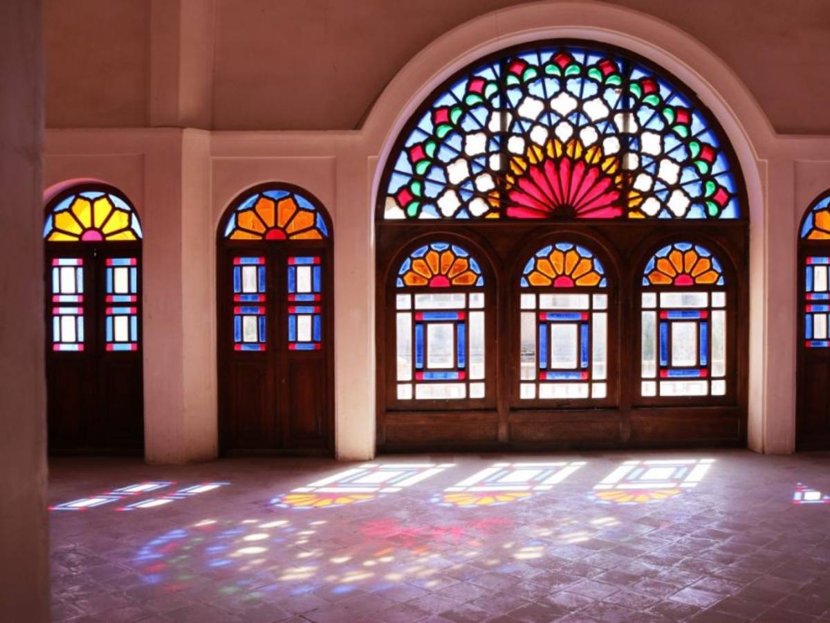 Colore_glass_For_church